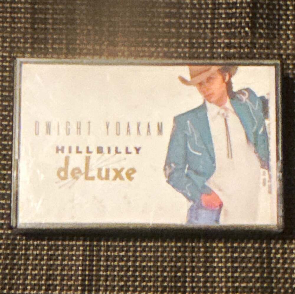 Dwight Yoakam Hillbilly Deluxe Country Cassette Album, Standard Jewel Case - Picture 1 of 2
